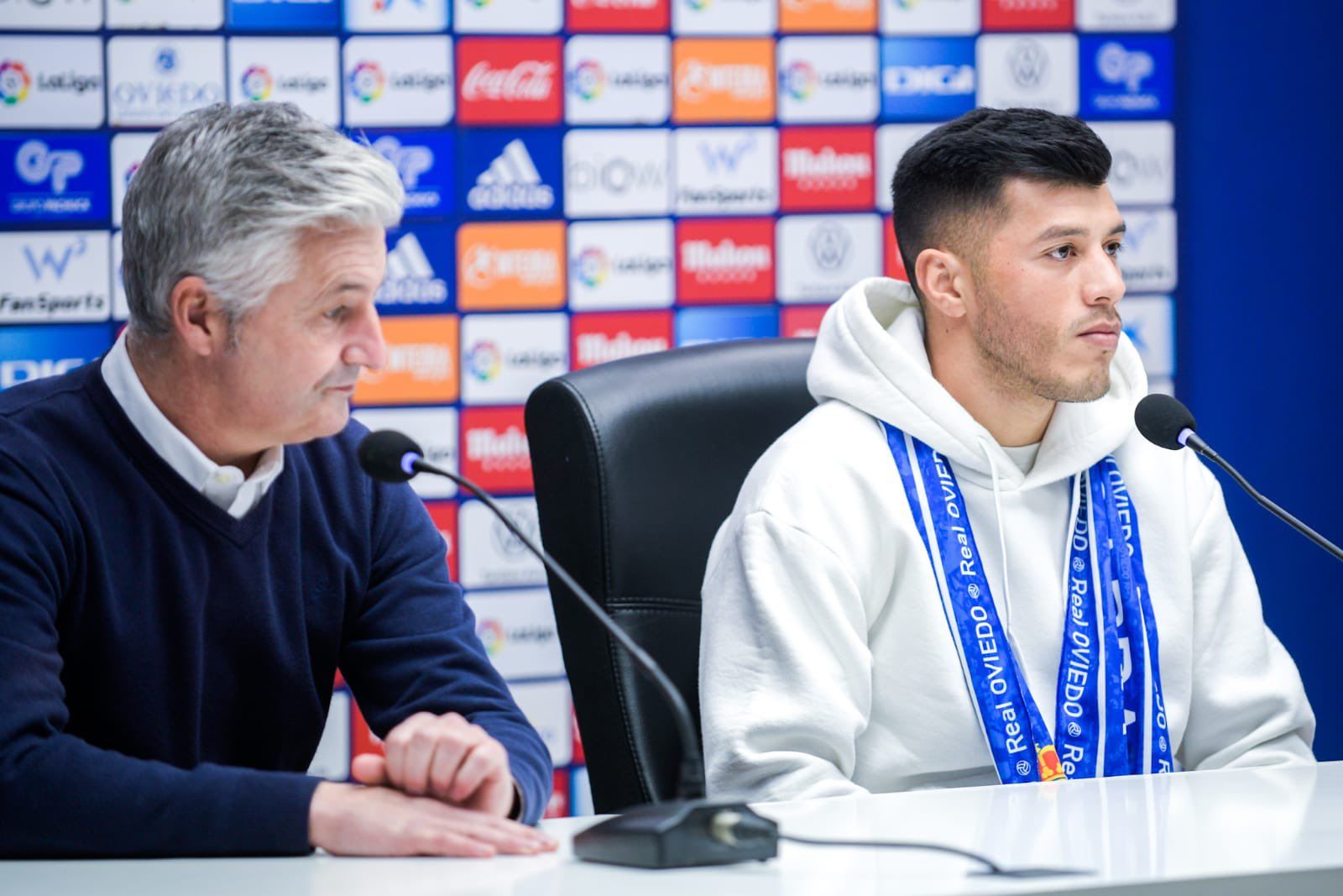Presentación oficial de Leo Sequeira.