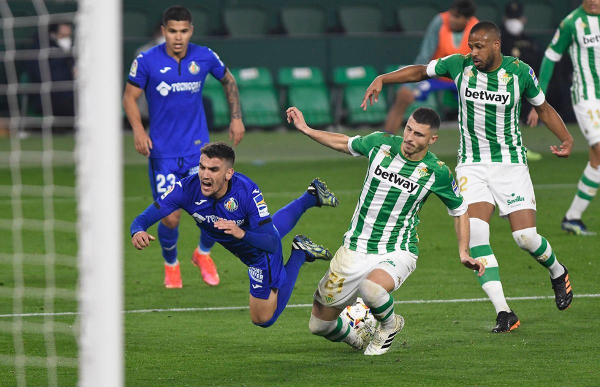Guido Rodríguez, ante el Getafe.