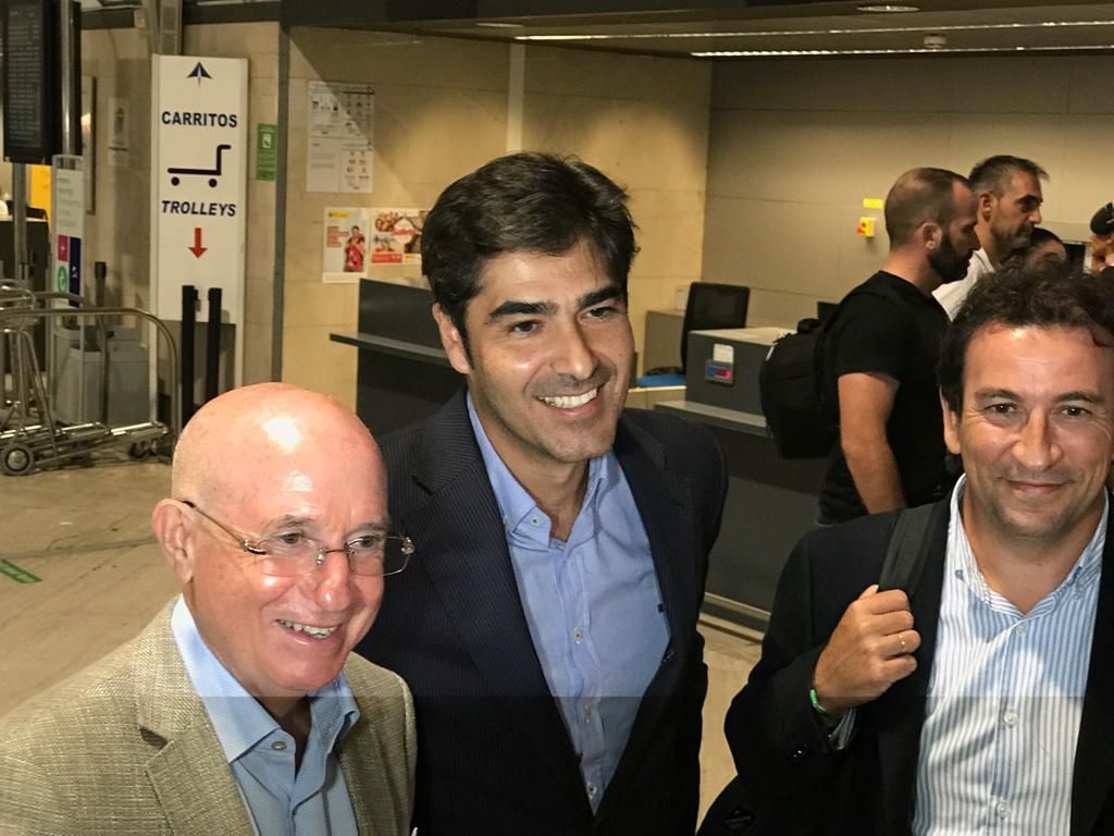  Haro, Serra y Catalán en el aeropuerto de San Pablo.