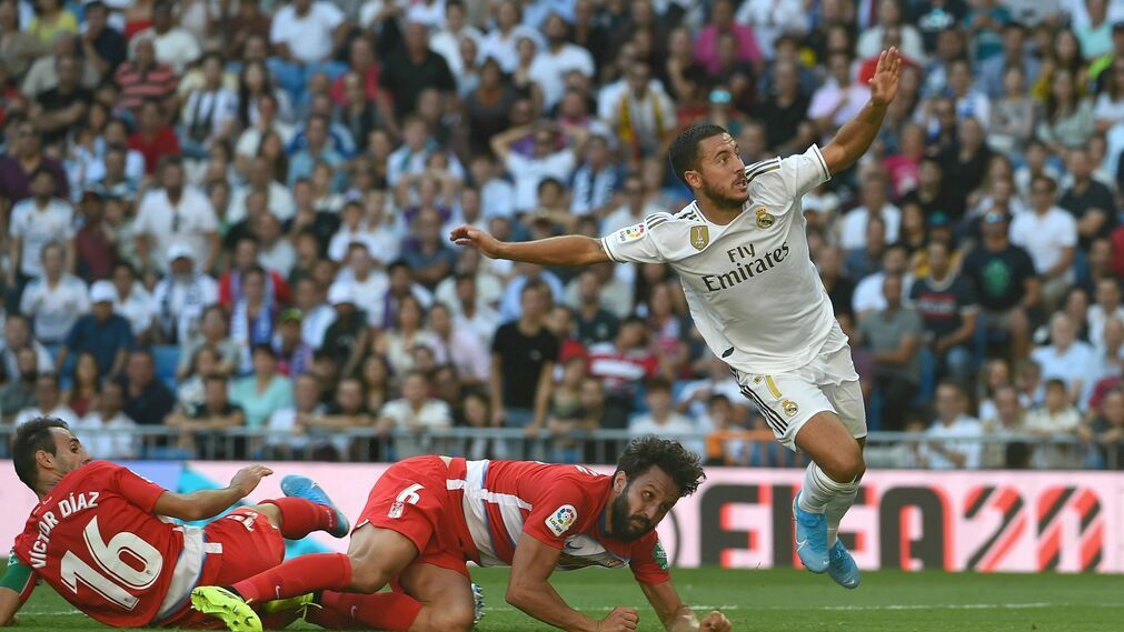  Hazard hace su primer gol con el Real Madrid ante el Granada.