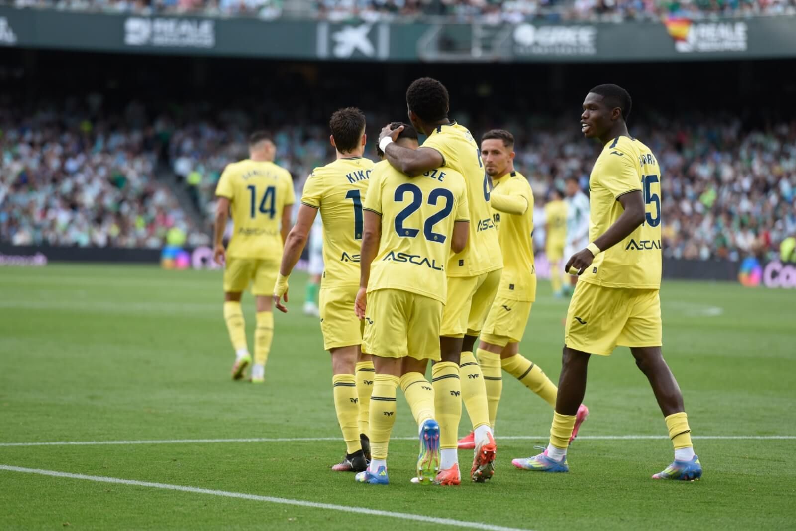 Celebración del tanto de Ayoze ante el Betis.