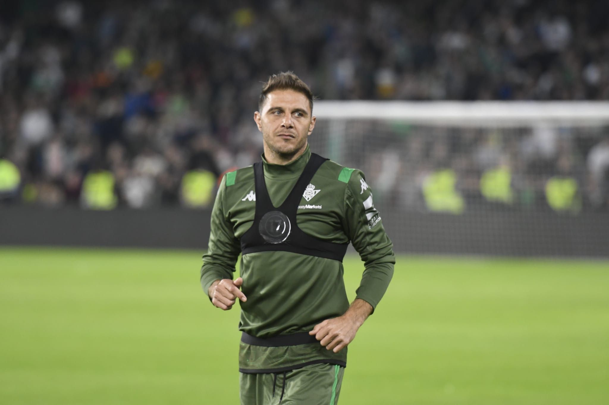  Joaquin durante el entrenamiento a puerta abierta del Betis antes del derbi contra el Sevilla.