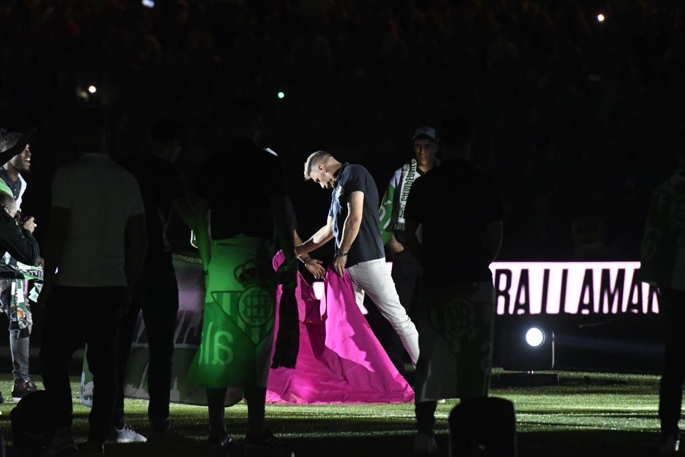 Joaquín Sánchez toreando en el Benito Villamarín