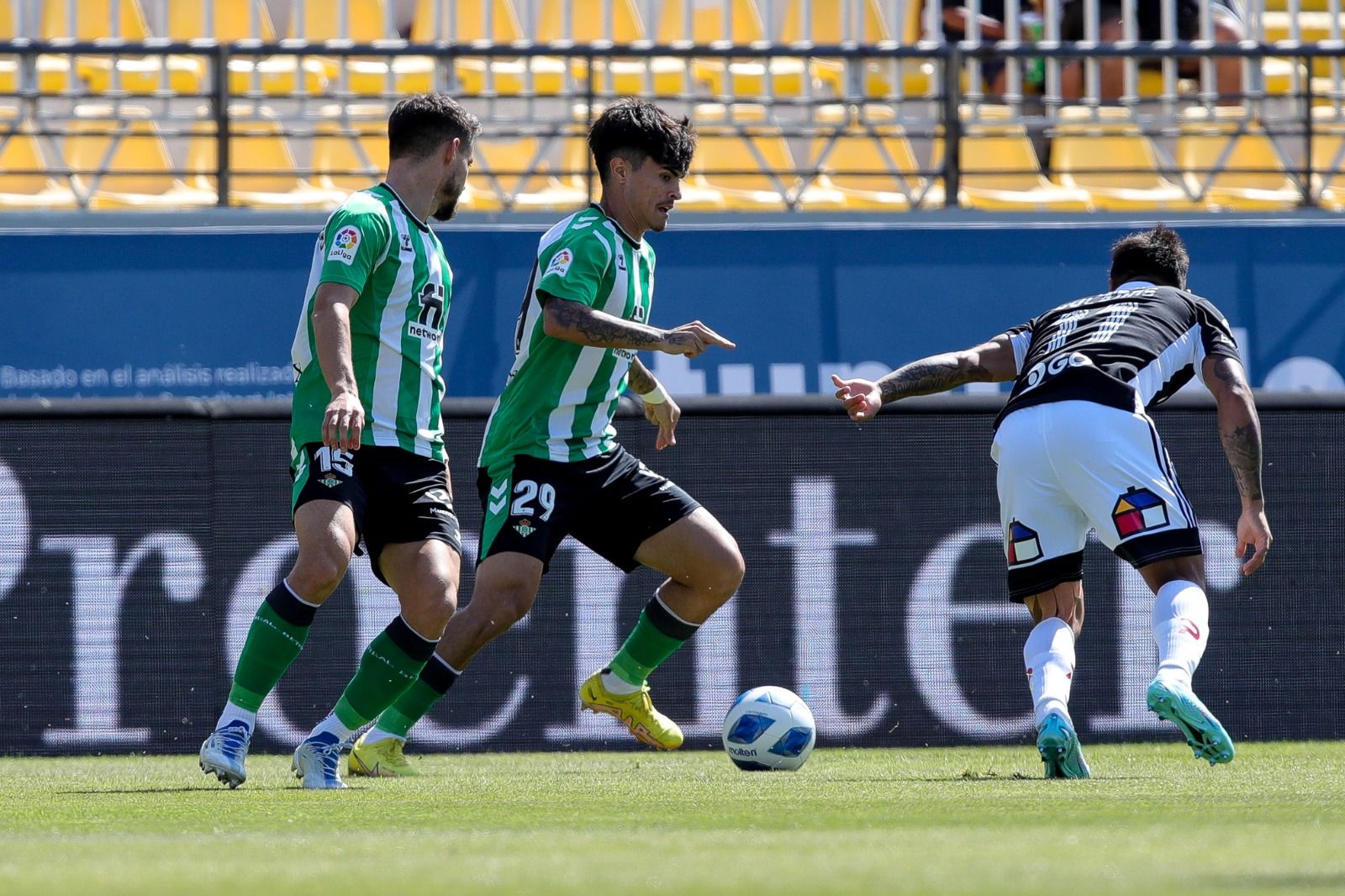  Juan Cruz, en el Colo Colo-Betis.