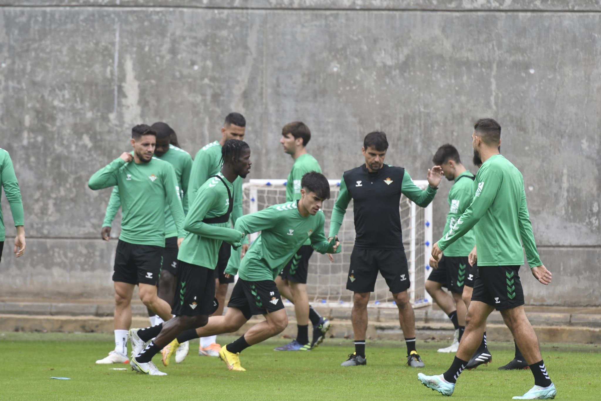  Juan Cruz, en el entrenamiento del Betis