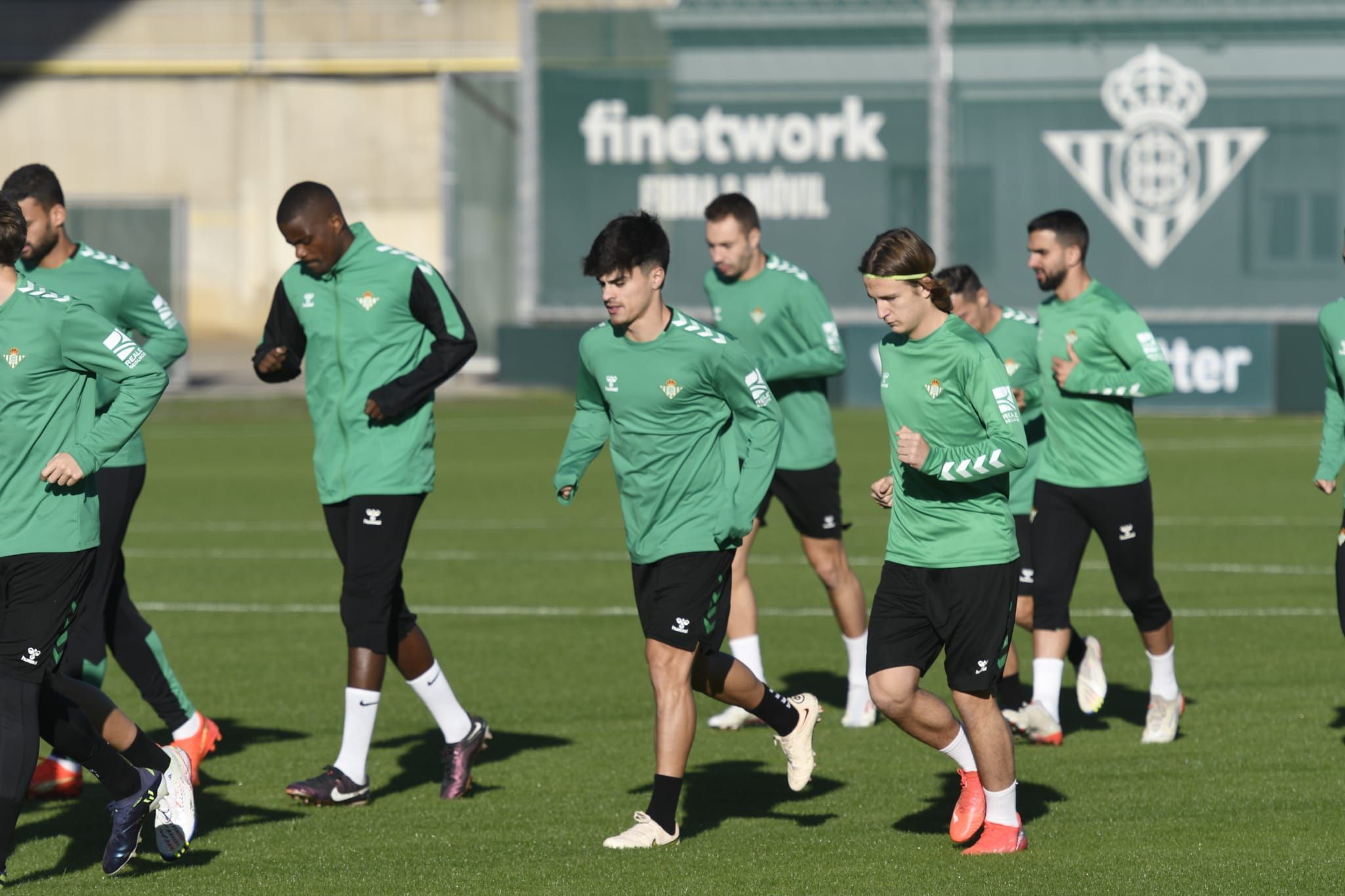  Juan Cruz y Félix, en el entrenamiento del Betis