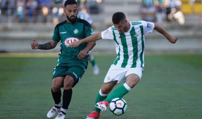  Julio Gracia, en un partido con el Betis.