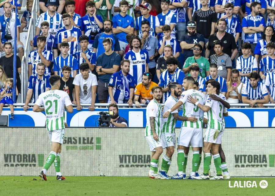  La celebración del gol de Ayoze en Mendizorroza