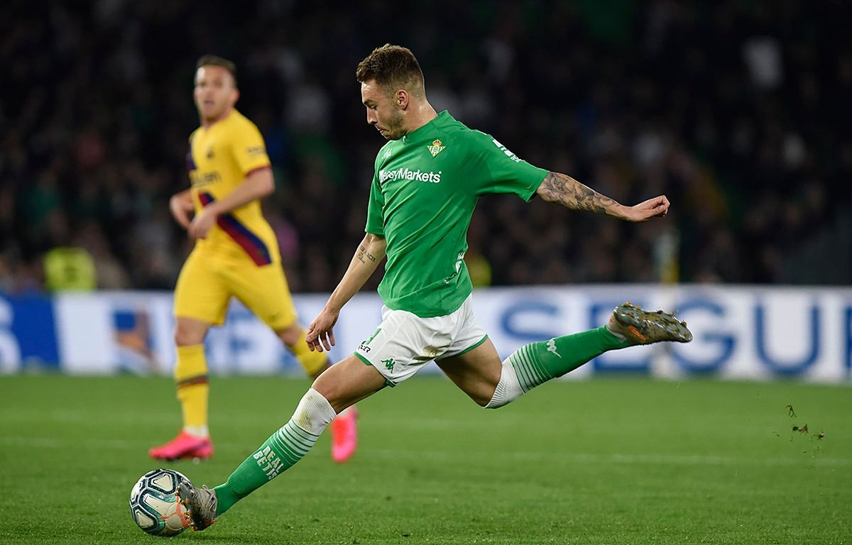 Loren, ante el FC Barcelona.