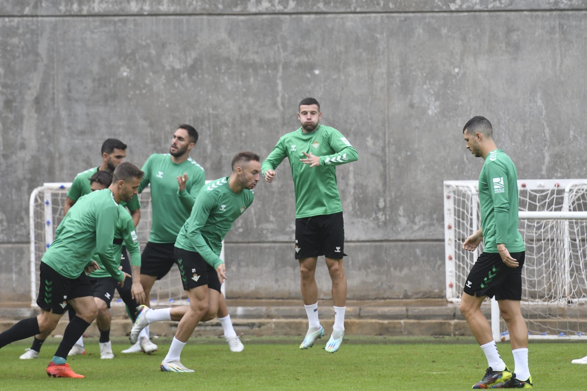  Loren, en el entrenamiento del Betis