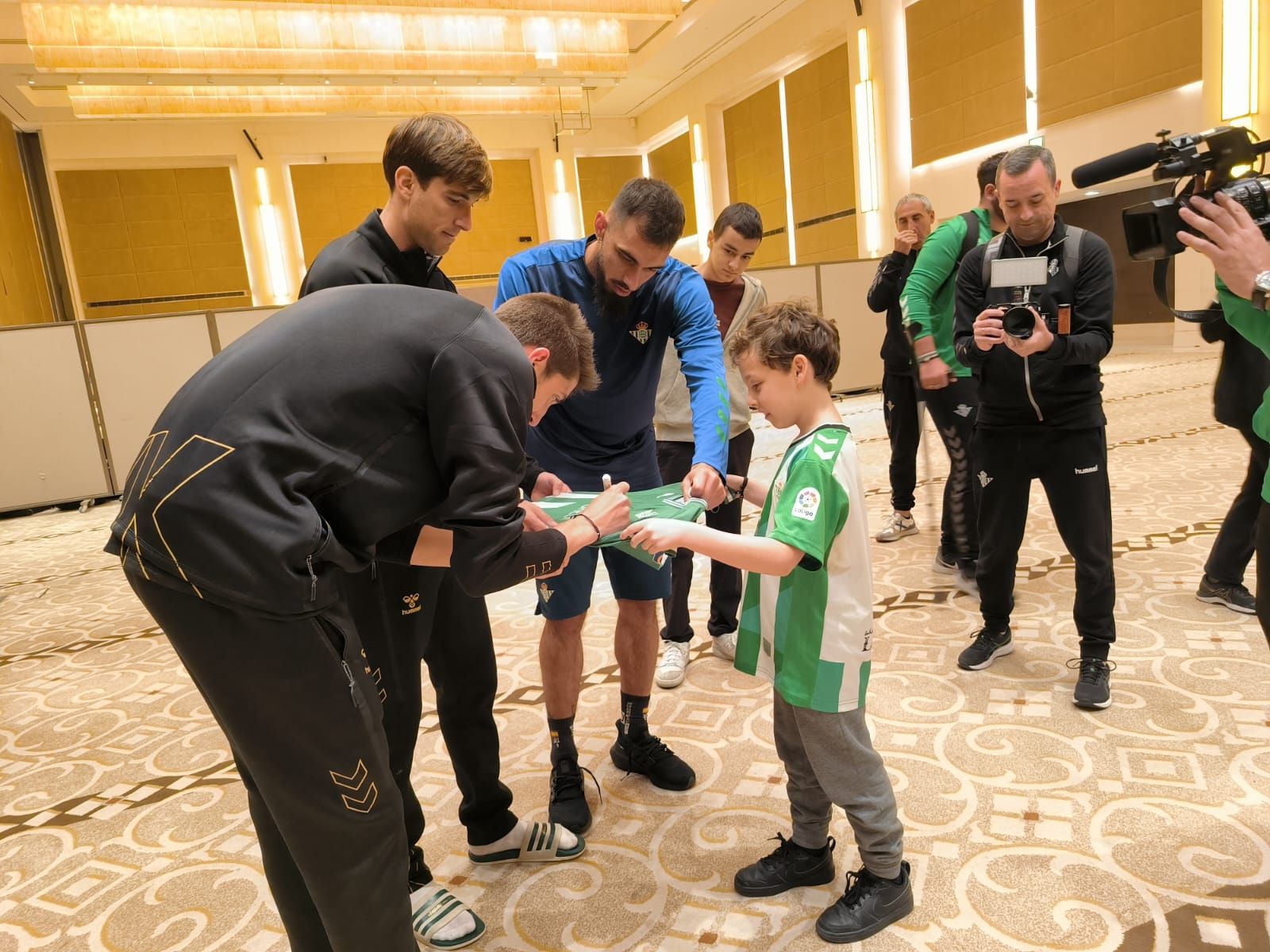  Los béticos de la Peña Bética Riad-Pitá.