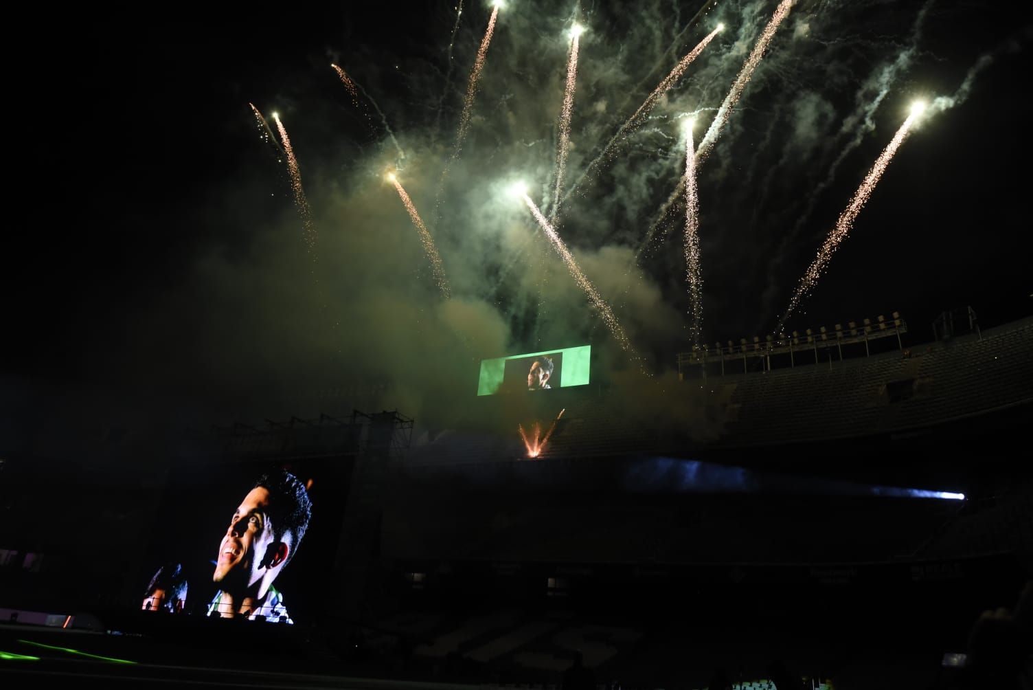  Los fuegos artificiales en el Villamarín