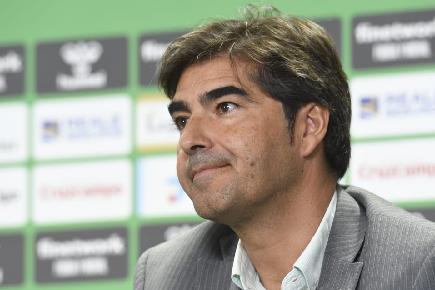  Ángel Haro, durante la presentación de Luiz Henrique.