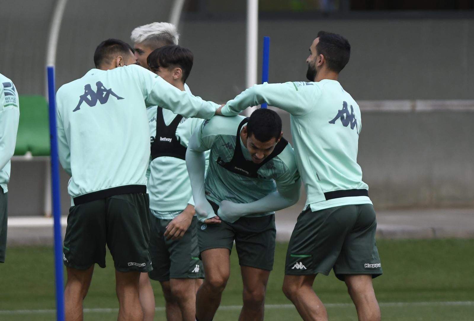  Mandi, en el entrenamiento del Betis de este jueves.