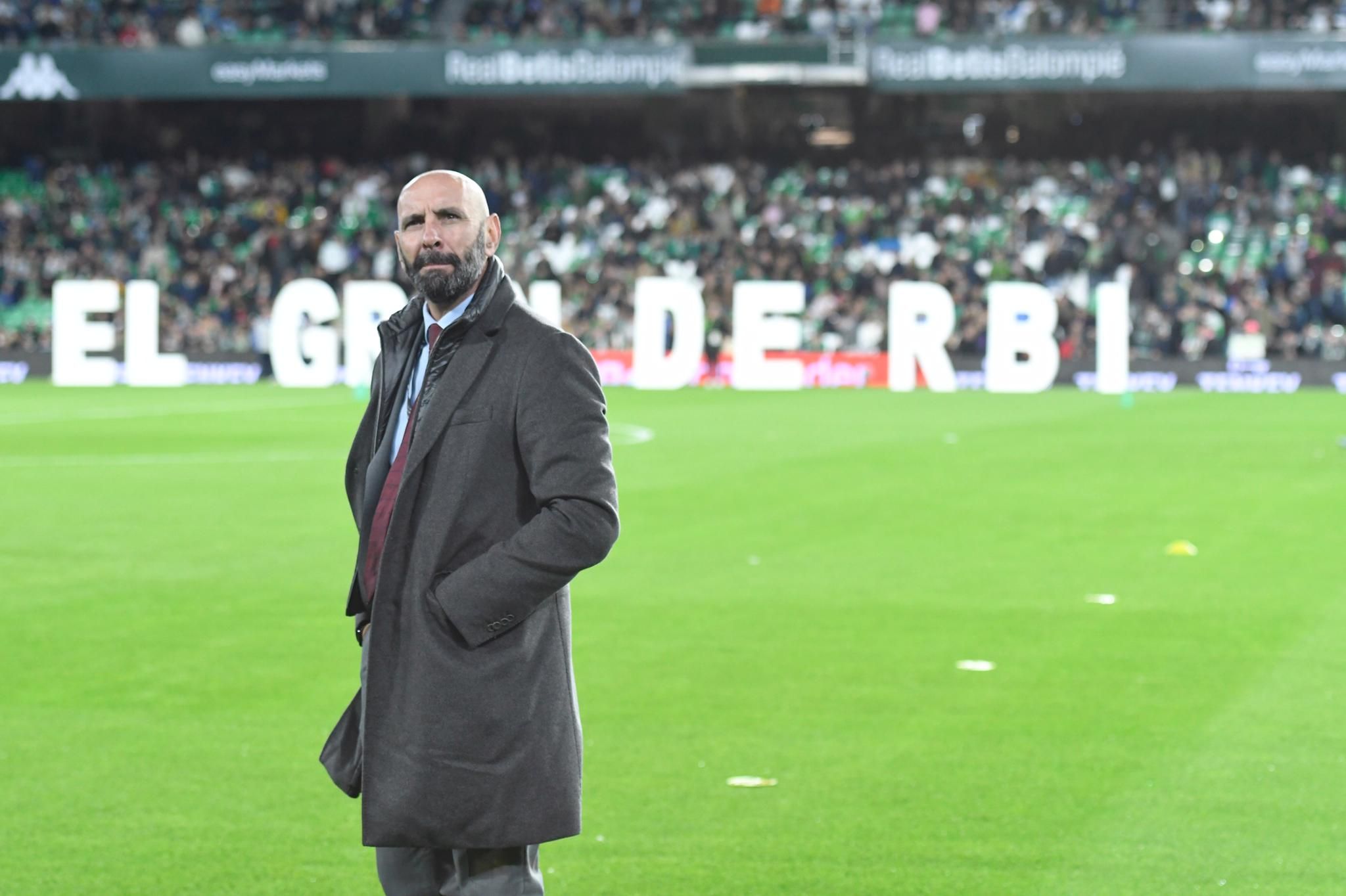  Monchi, en el Benito Villamarín antes del Betis-Sevilla.