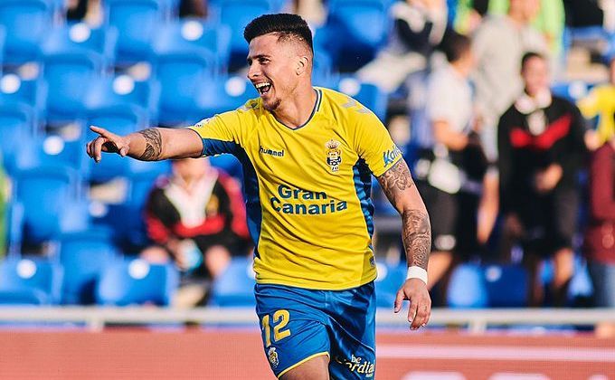 Juanjo Narváez celebra un gol con Las Palmas.