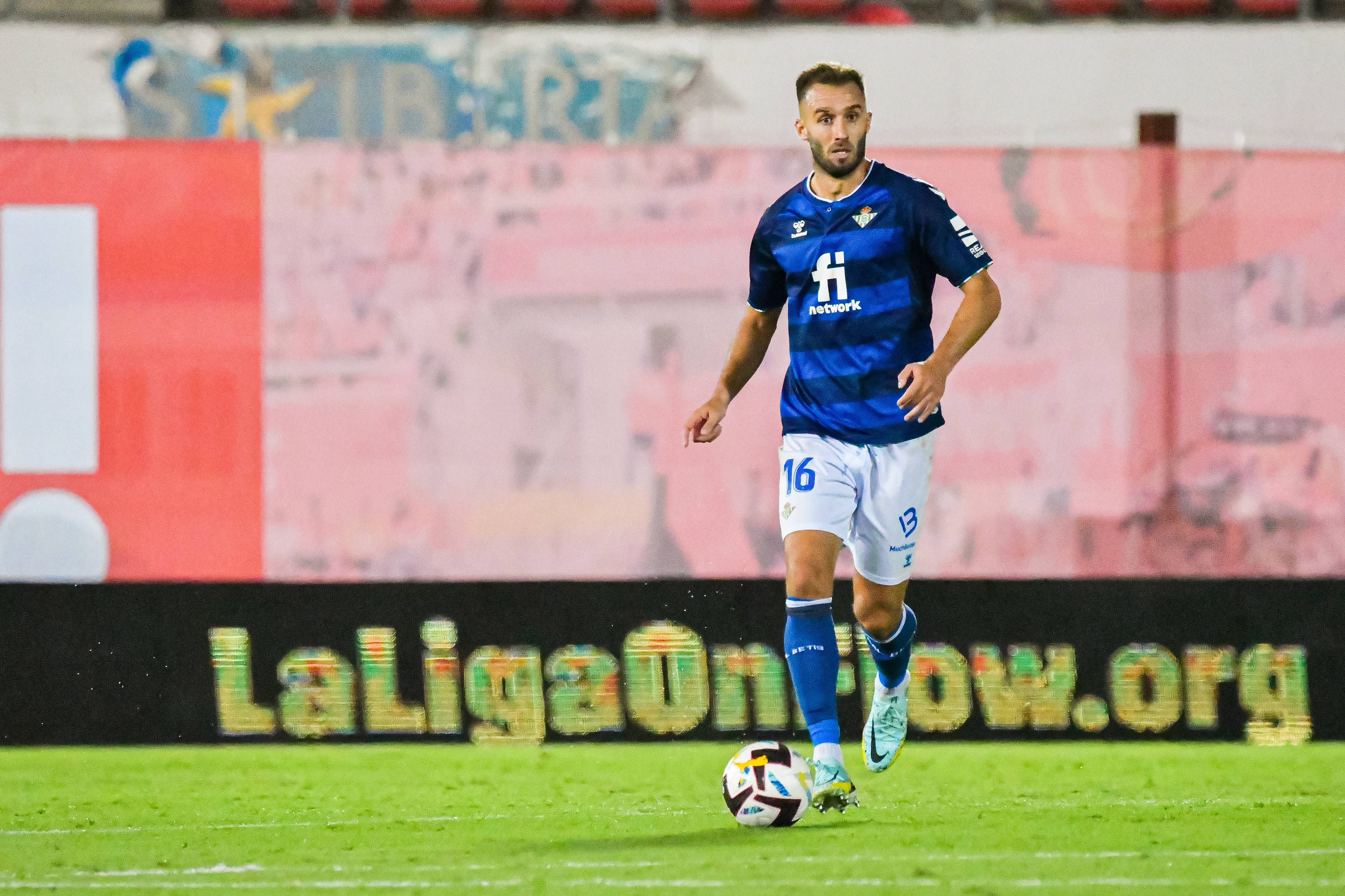  Germán Pezzella con la pelota (foto: Cordón Press).