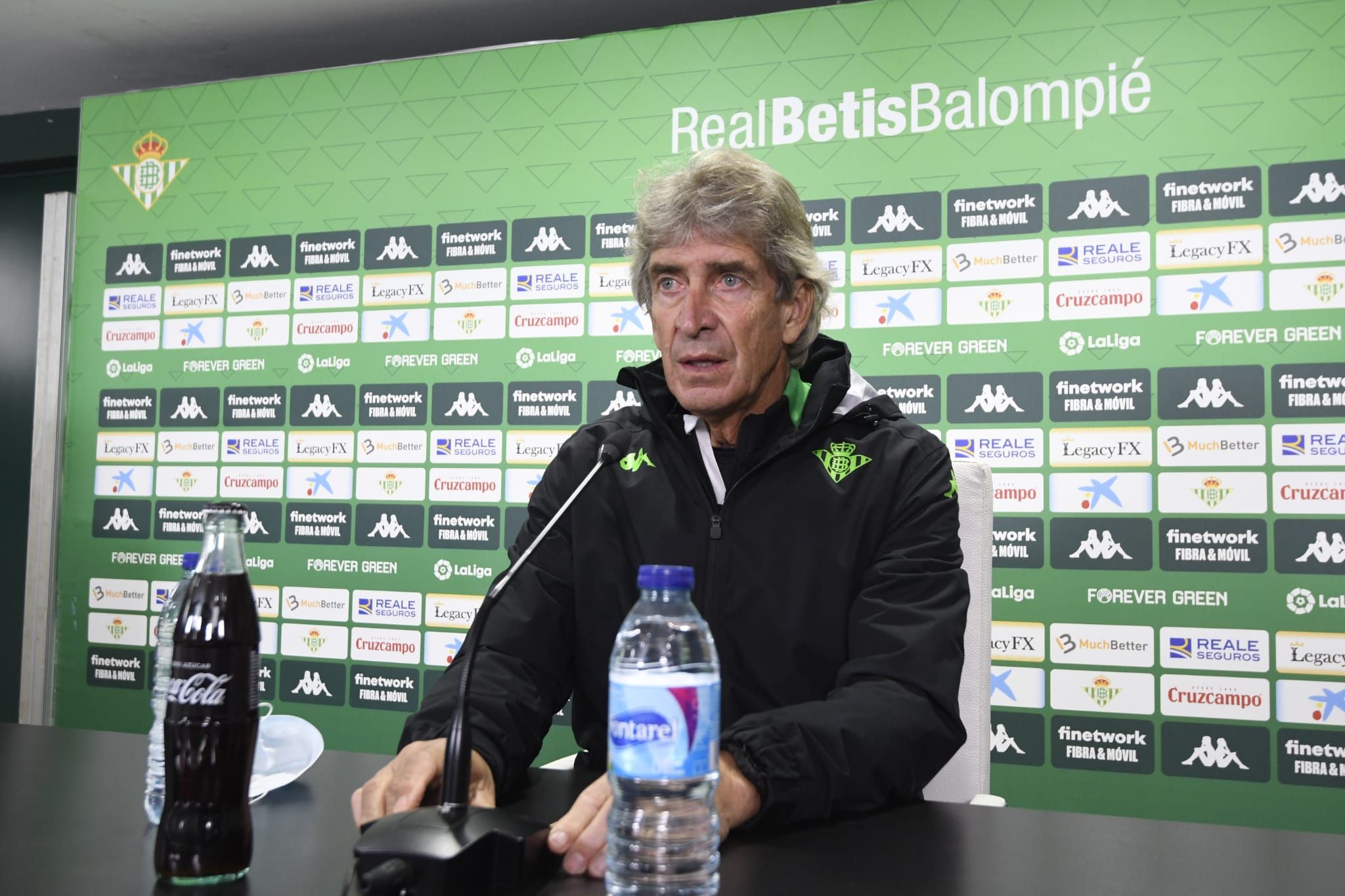  Pellegrini en la rueda de prensa
