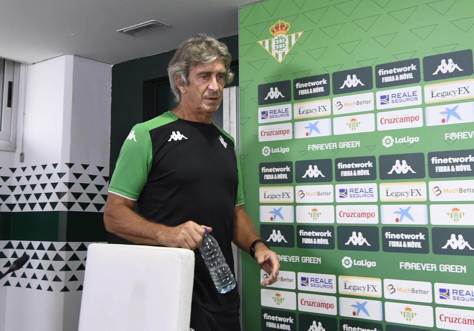  Pellegrini en la sala de prensa.