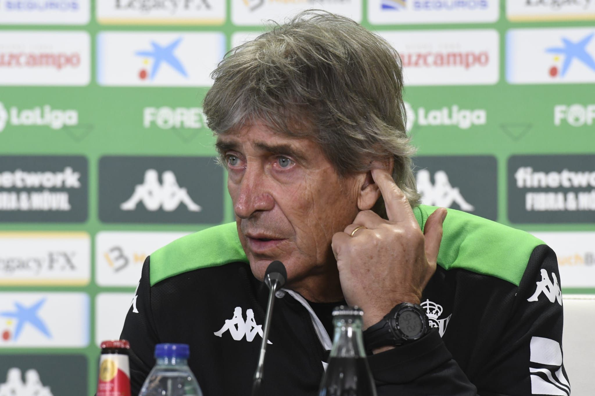  Pellegrini en sala de prensa