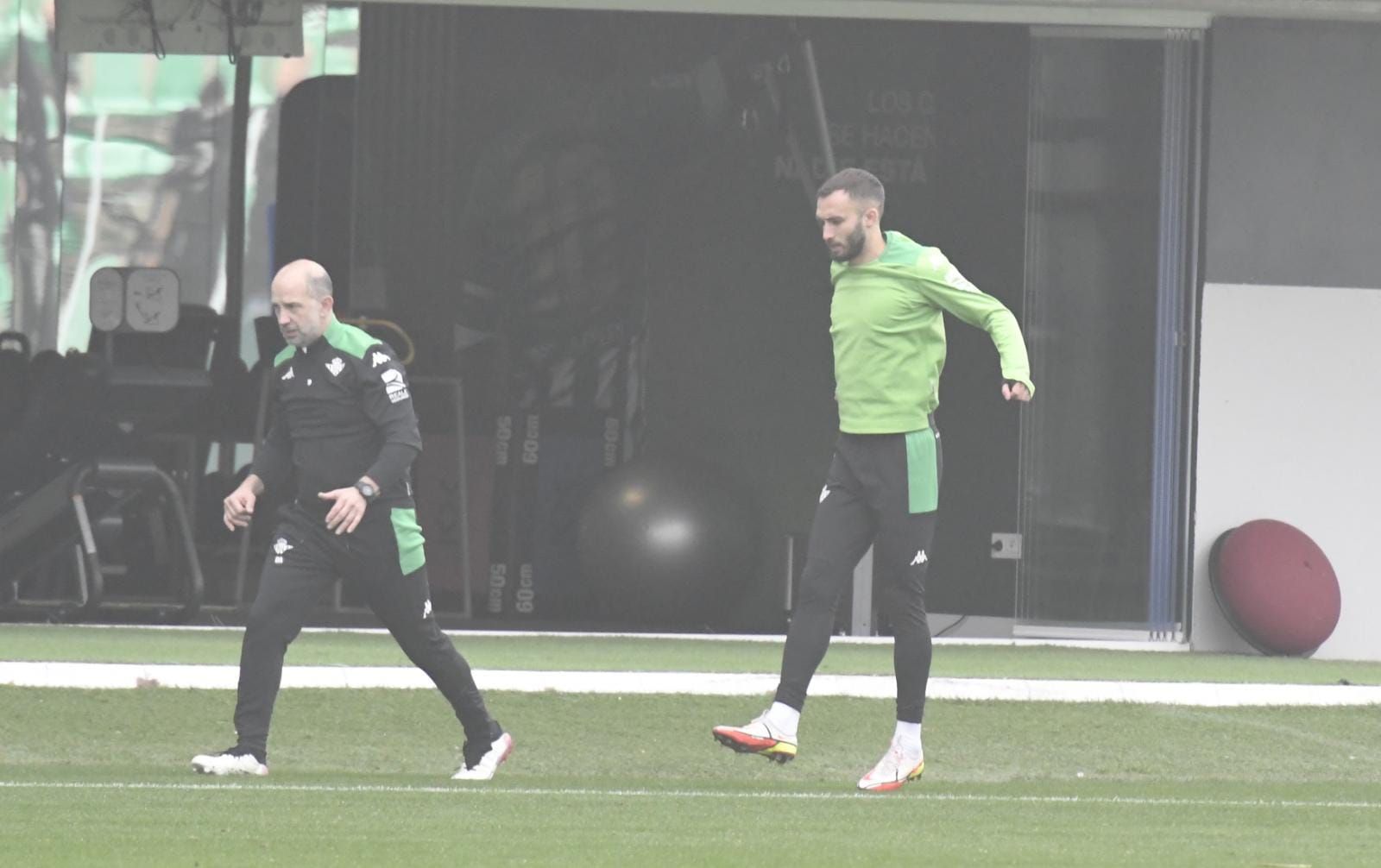 Pezzella hizo trabajo específico.