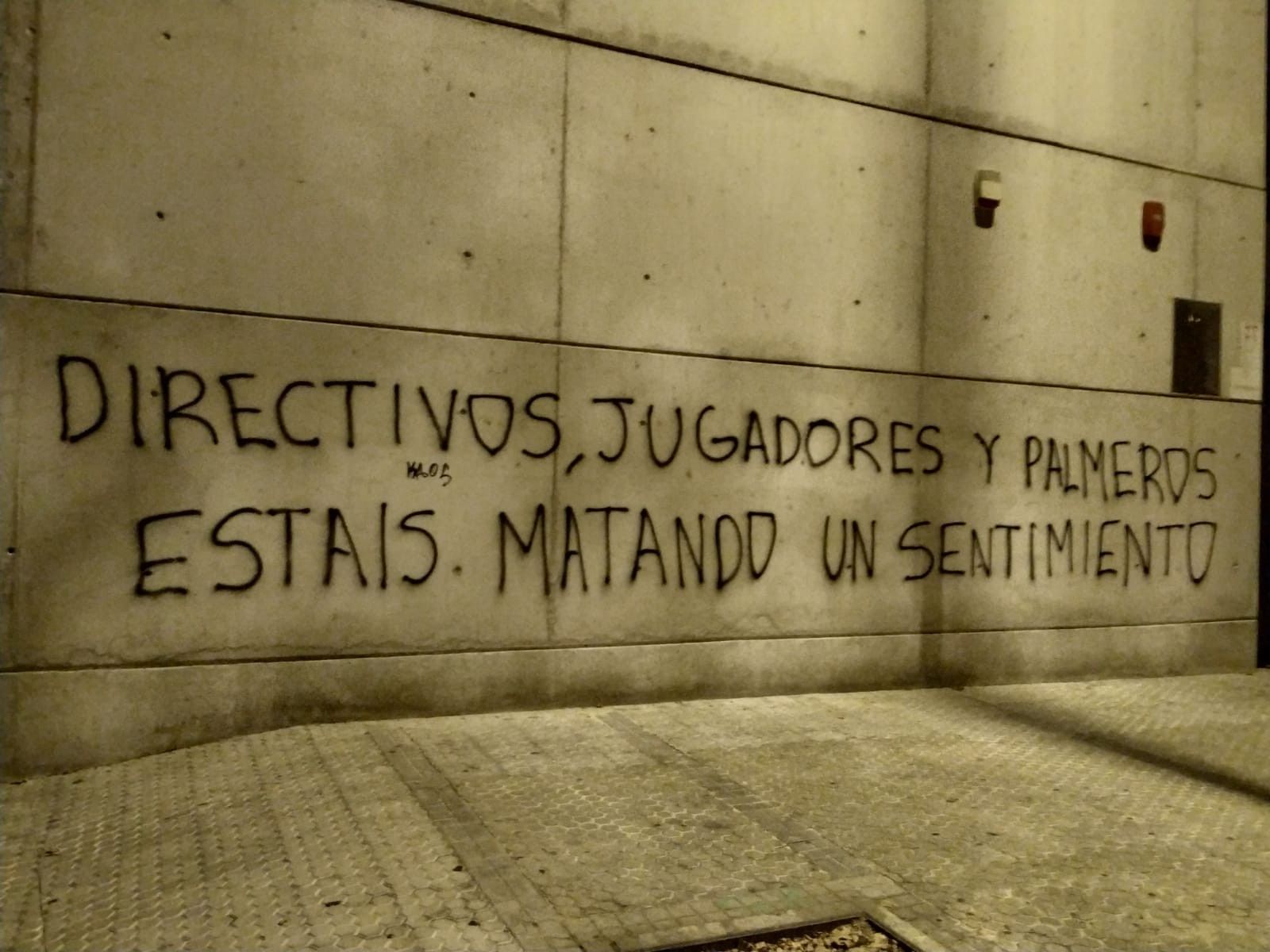  Pintadas en la Ciudad Deportiva Luis del Sol.