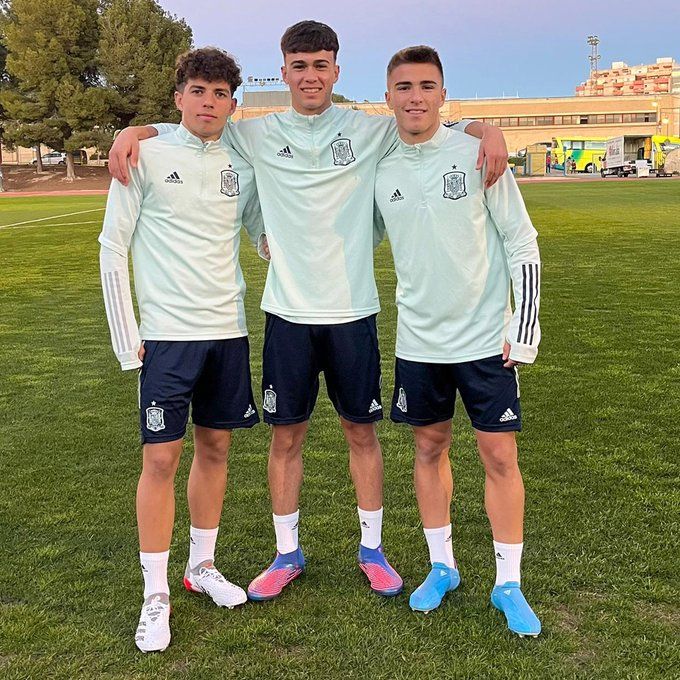 Los béticos Yeray Hidalgo, Adrián Martín y Pablo García con la selección sub 16 (foto: Cantera RBB).