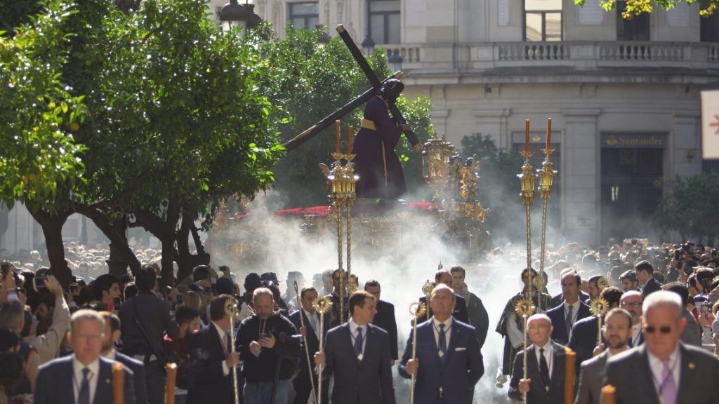 El Gran Poder, en su salida extraordinaria tras la Semana Santa de 2016.