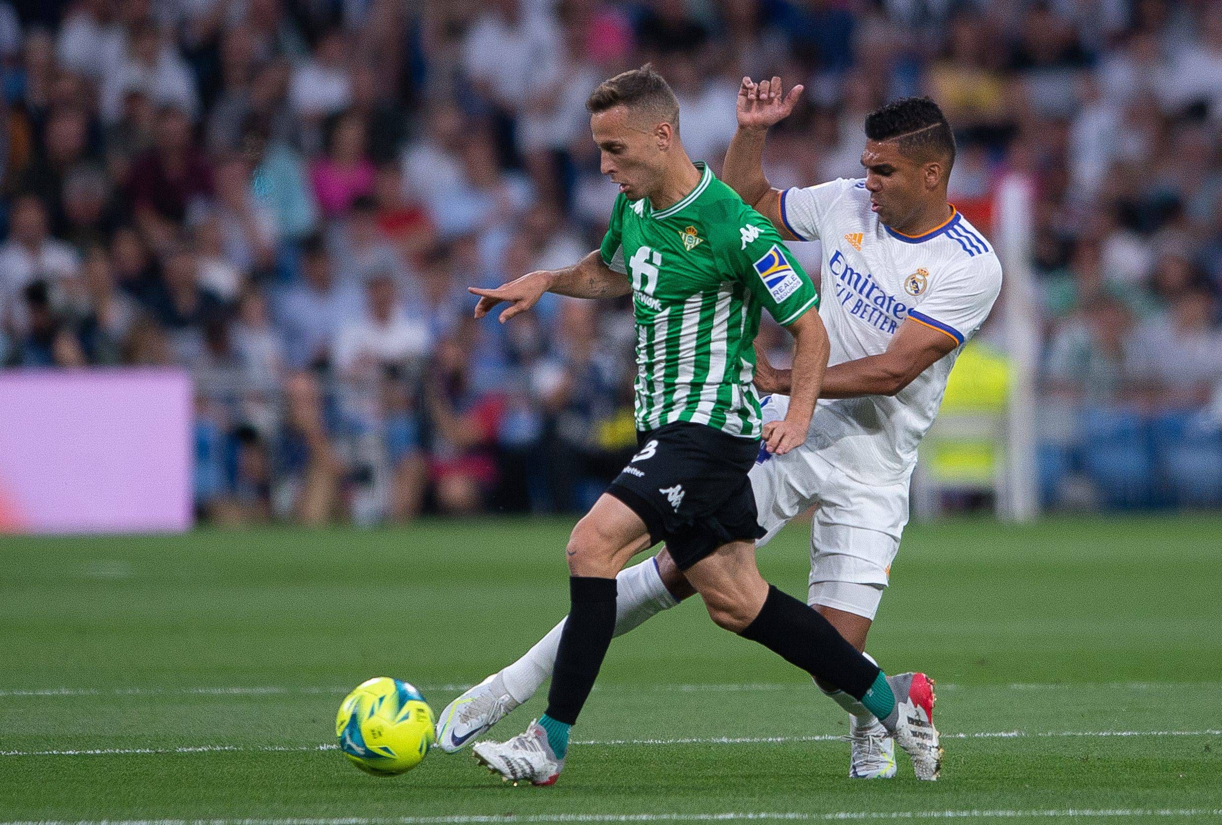 Sergio Canales, ante el Real Madrid.
