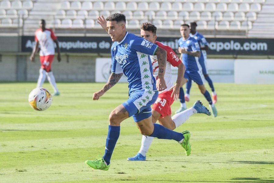  Tello en una acción del partido (foto: RBB).