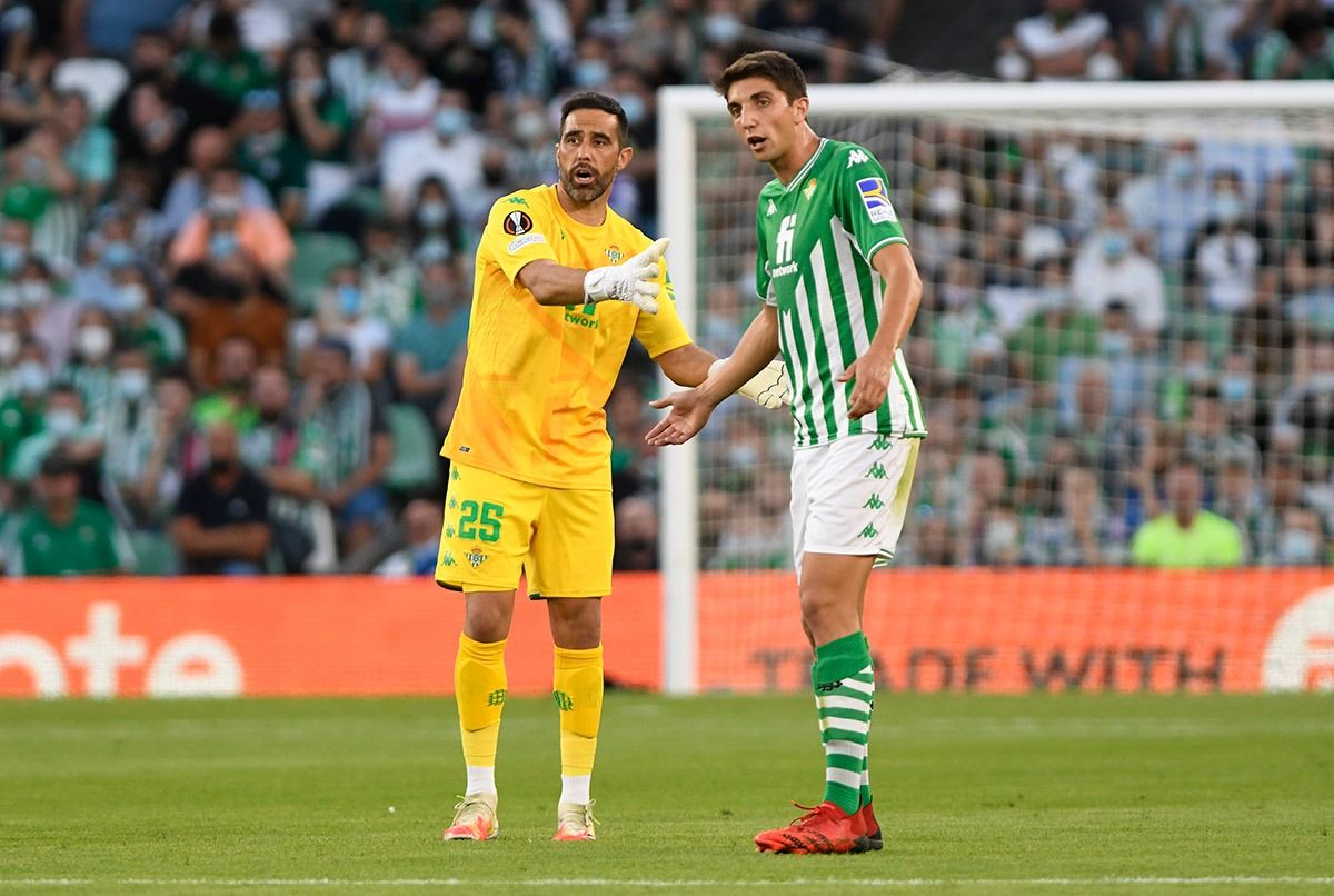 Claudio Bravo, en el duelo ante el Leverkusen.