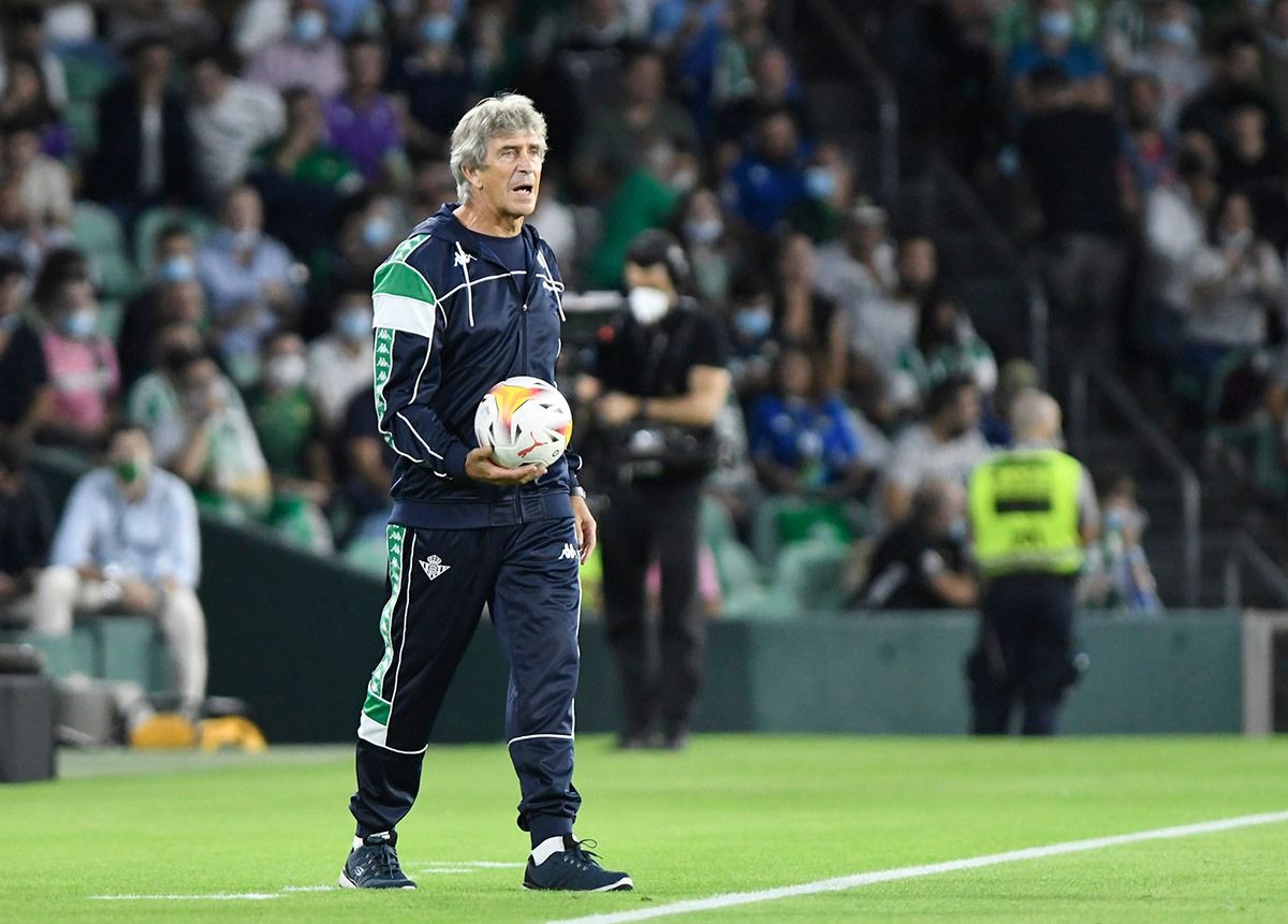  Manuel Pellegrini, entrenador del Betis.