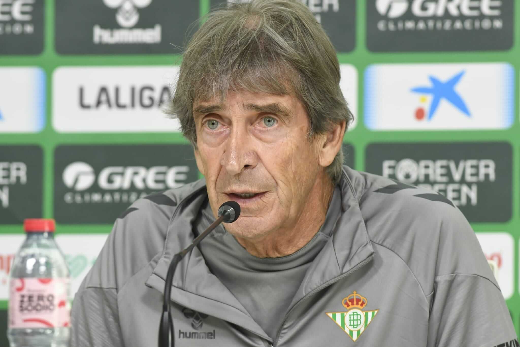  Manuel Pellegrini, en sala de prensa.