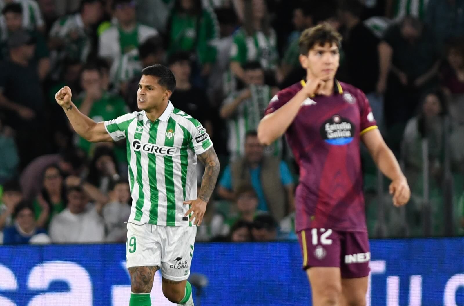  Cucho Hernández celebra su gol al Valladolid