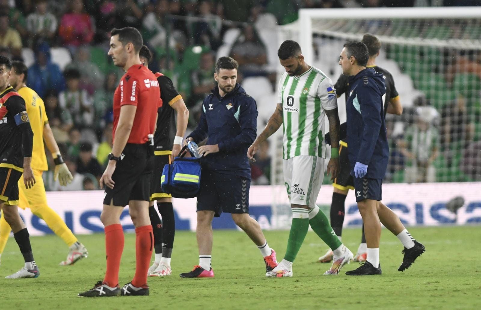 Willian José se retiró lesionado (Foto. Kiko Hurtado)