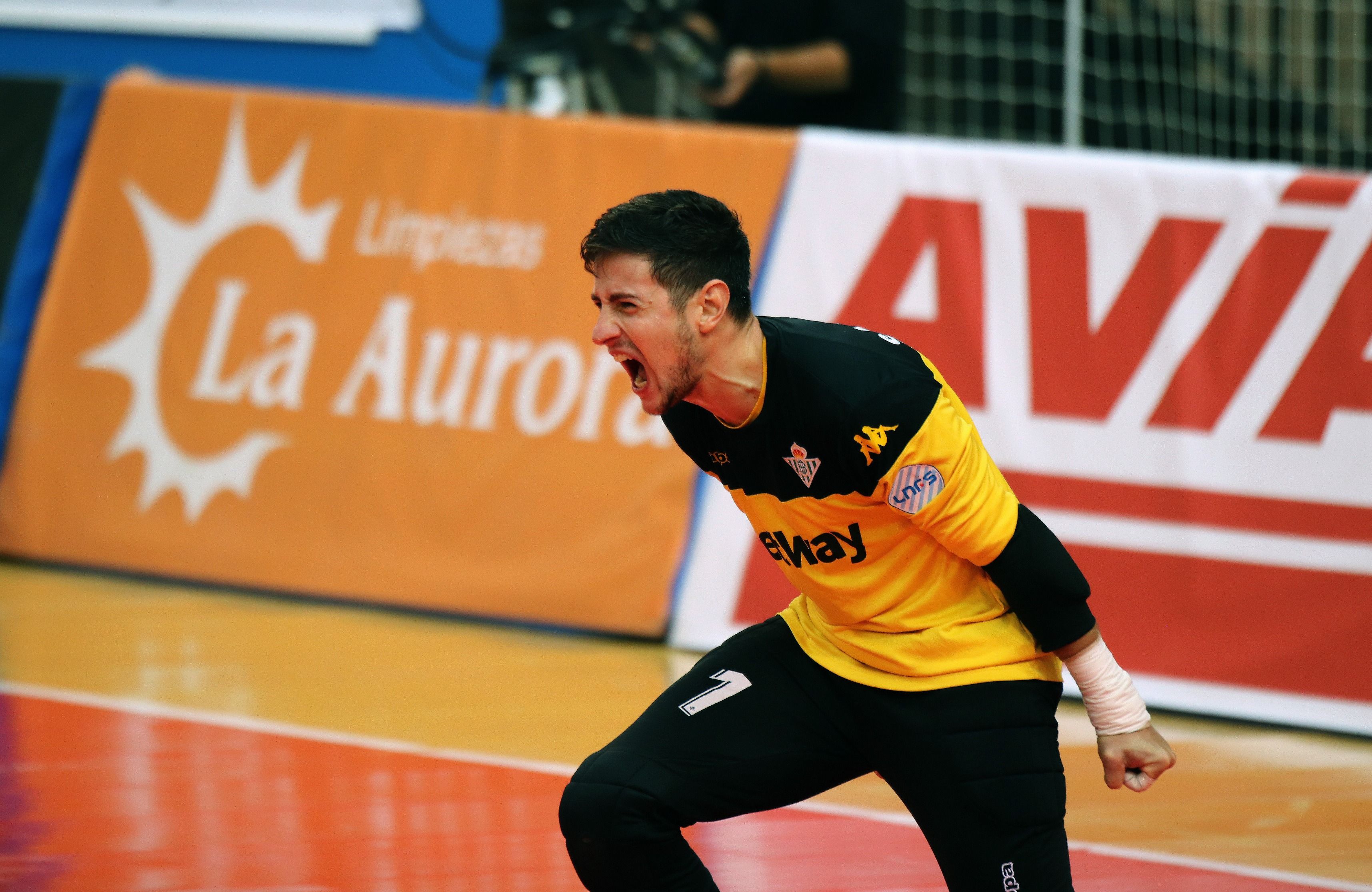  Nico Sarmiento, en el partido del Betis Futsal en Zaragoza.