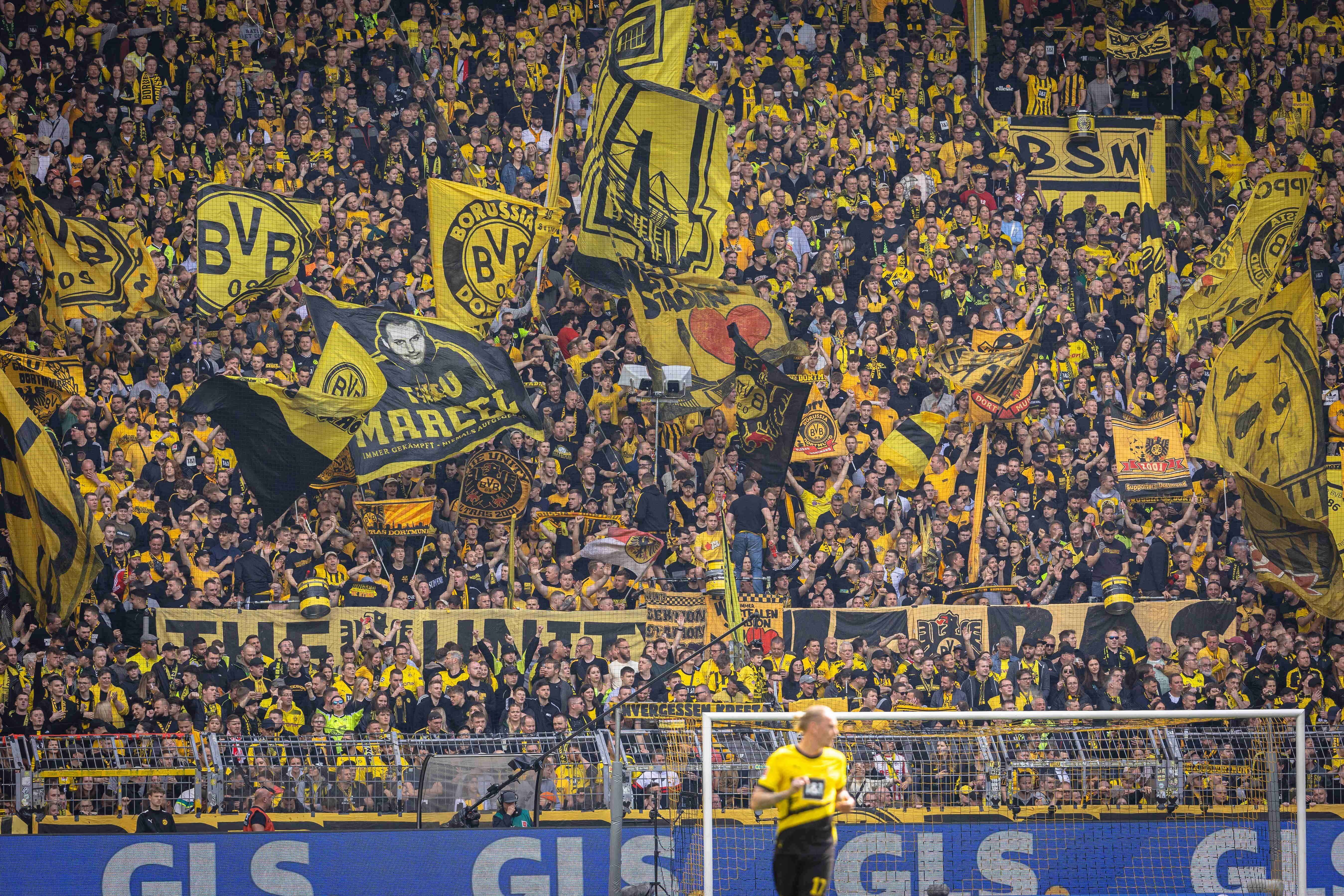 El muro amarillo del Borussia Dortmund (Fuente: Cordon Press)