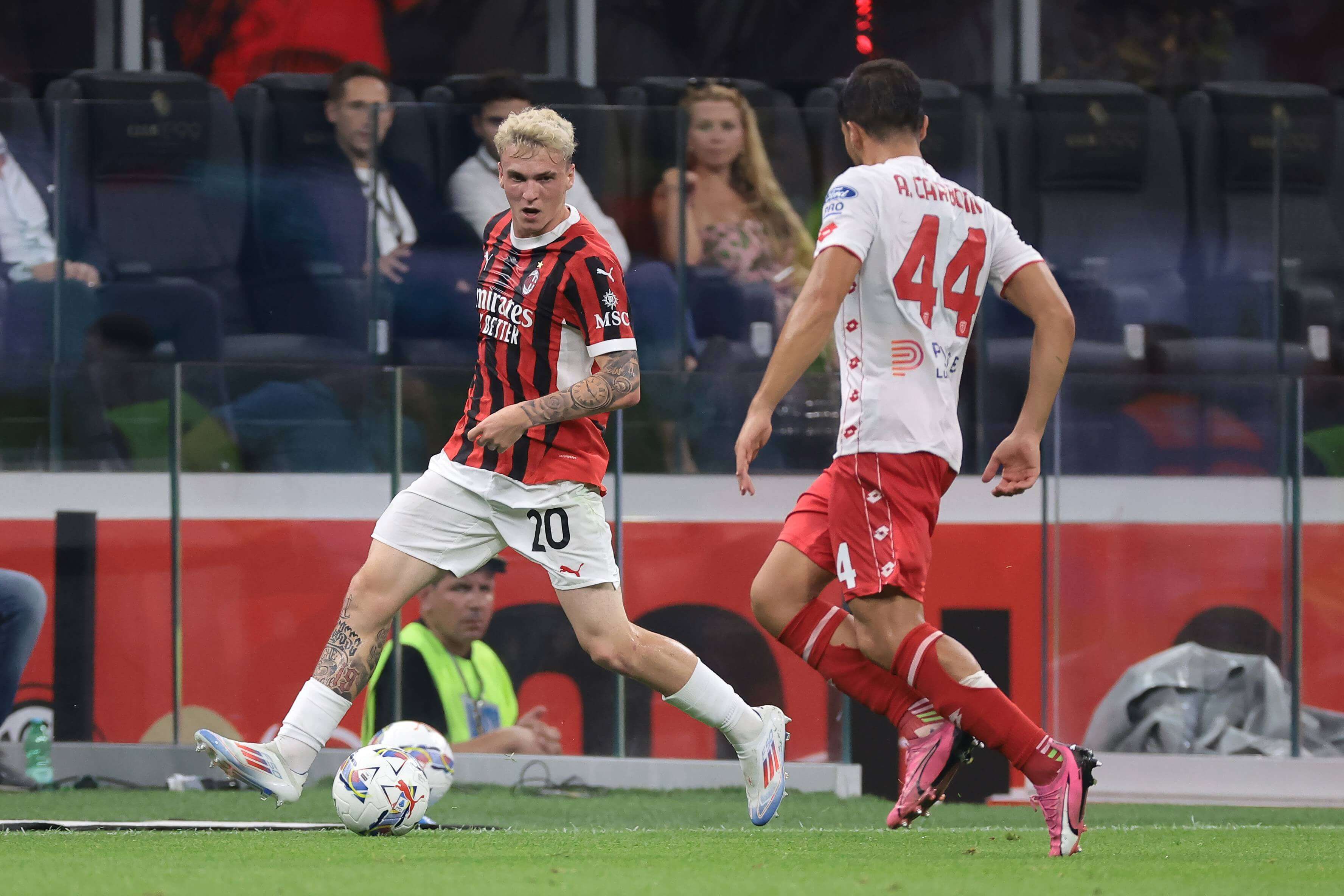  Álex Jiménez durante un partido con el AC Milan (Fuente: Cordon Press)