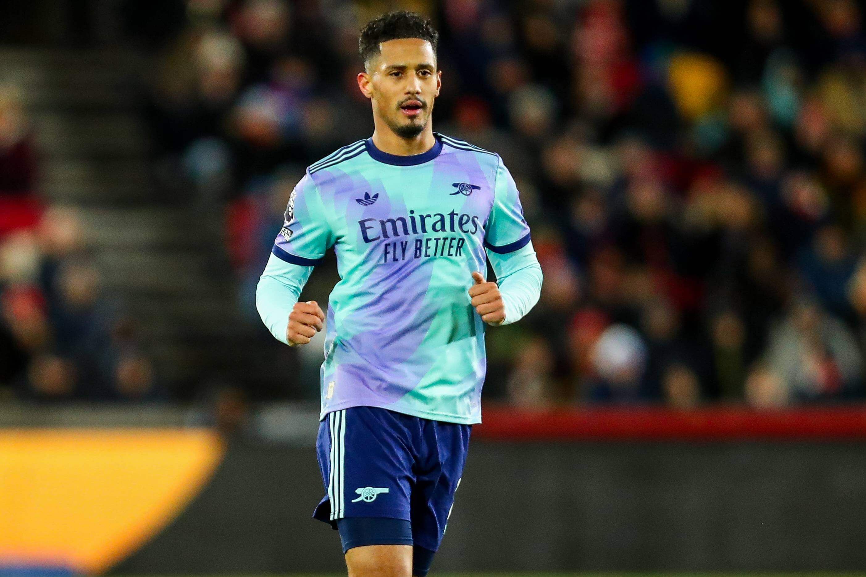  William Saliba, en un partido con el Arsenal (Cordon Press)
