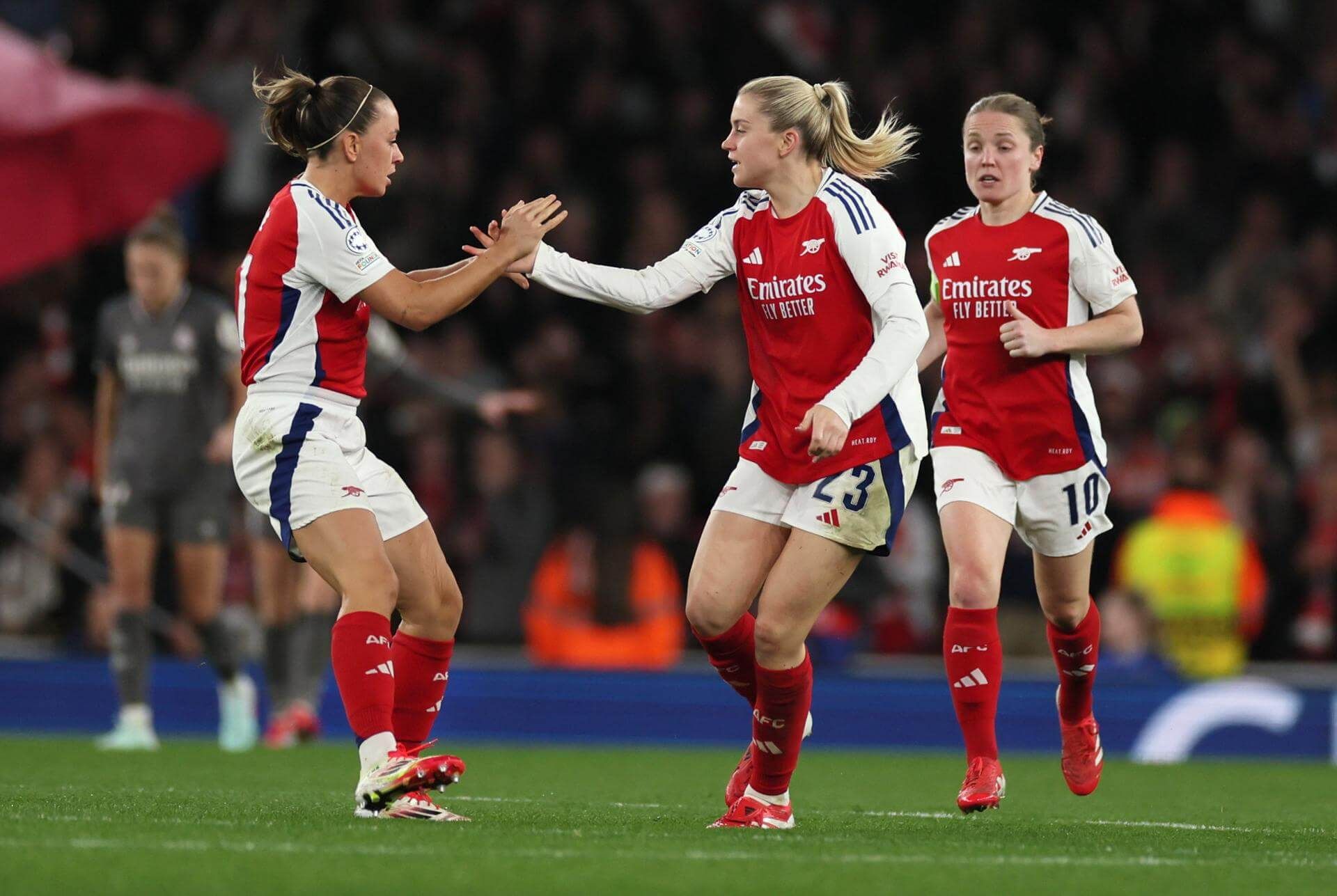  El Arsenal celebrando un gol ante el Real Madrid Femenino (EFE)