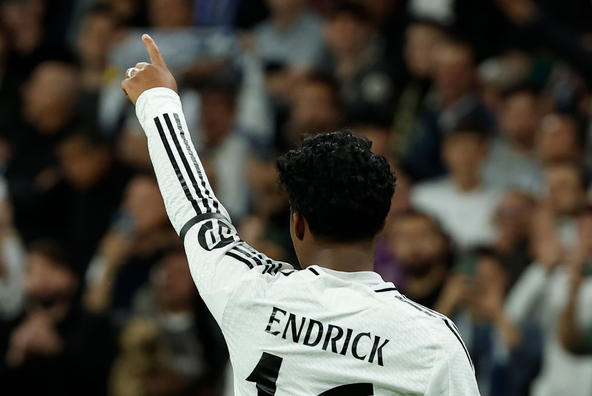  Endrick celebrando su gol ante la Real Sociedad