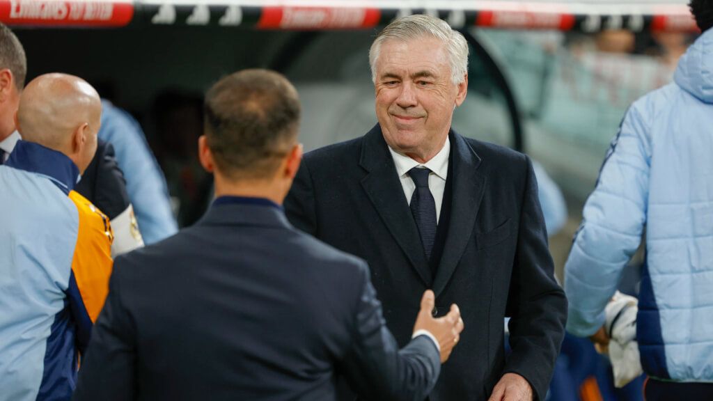 Carlo Ancelotti y Borja Jiménez (Fuente: EFE)