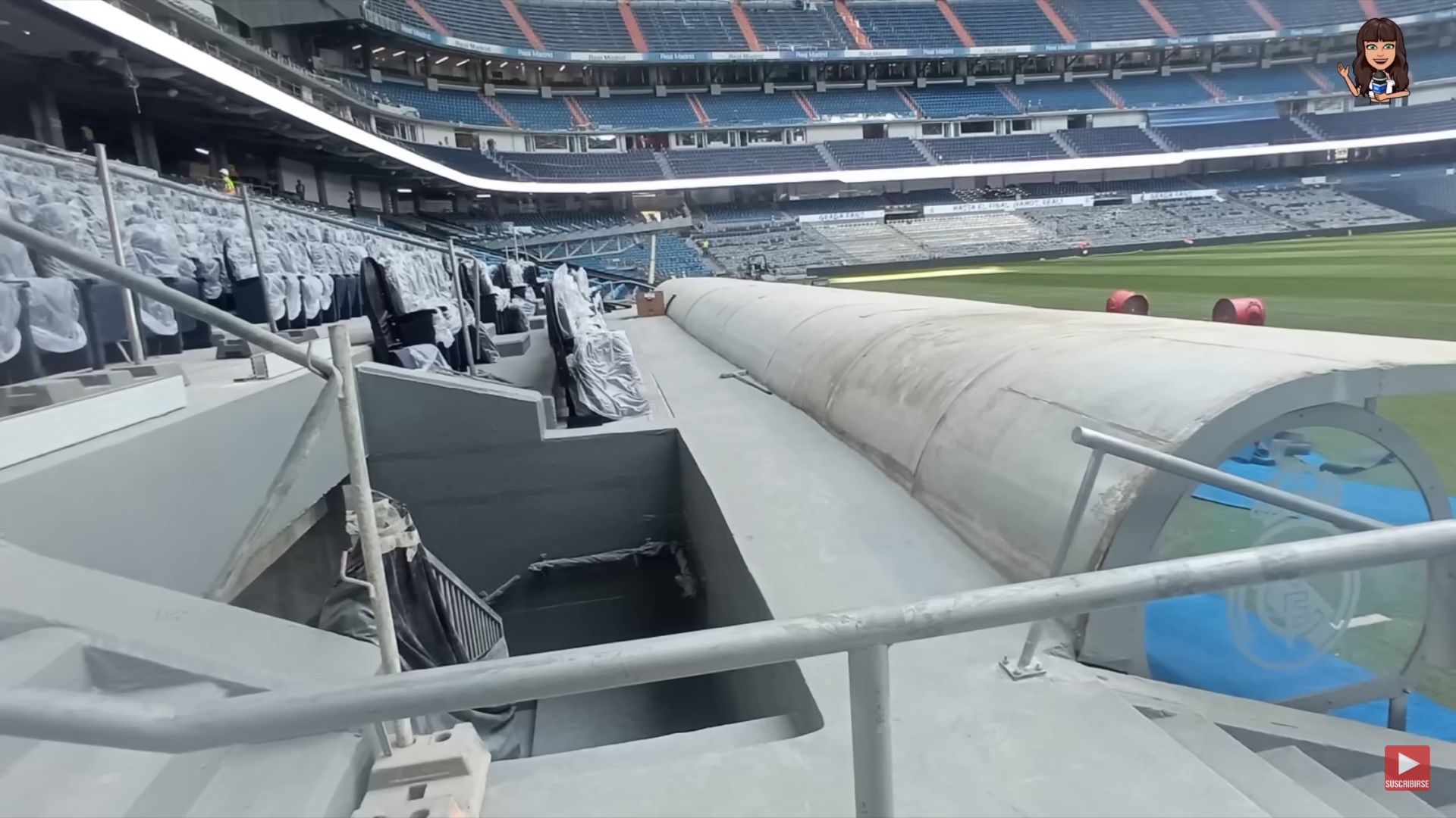  Las escaleras de acceso al tunnel club del Bernabéu (vía Maribel de Jesús).