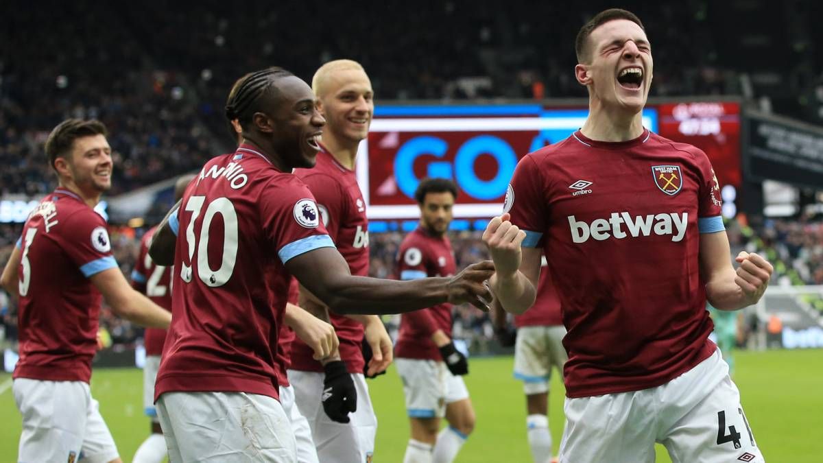  Declan Rice celebra su gol ante el Arsenal