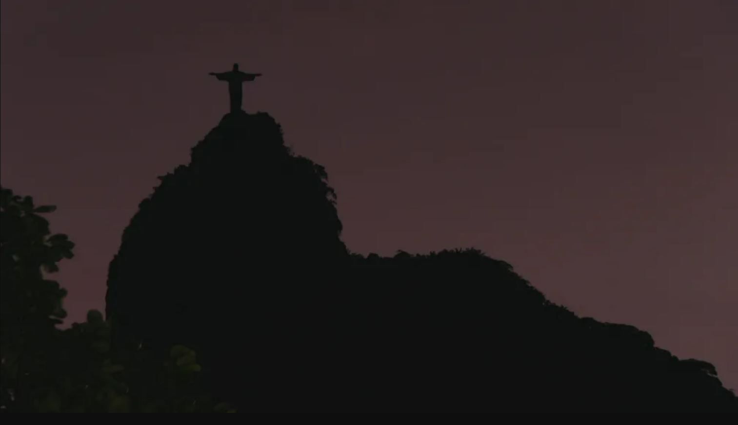 El Cristo Redentor, apagado en solidaridad a Vinicius