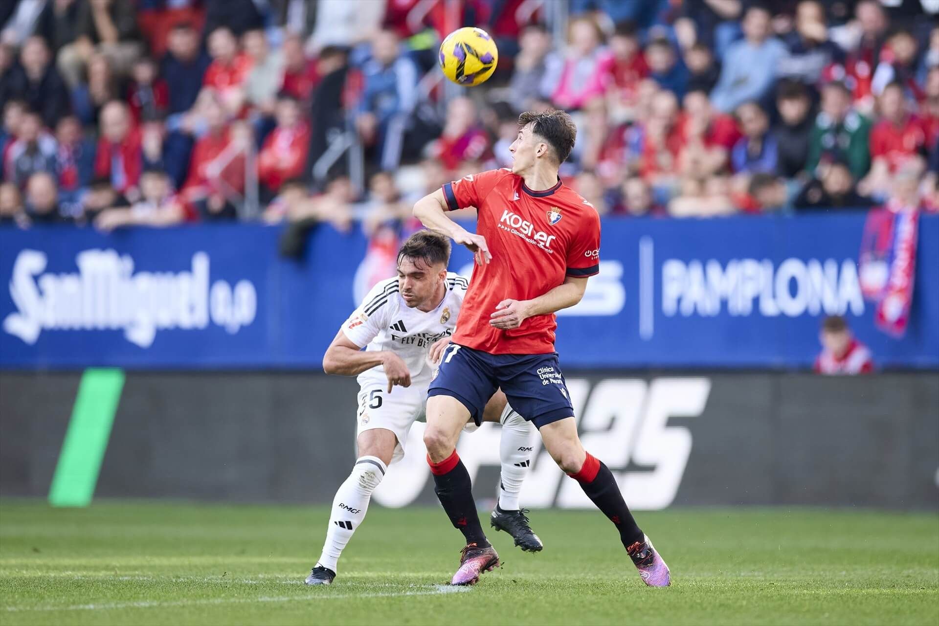  Raúl Asencio y Ante Budimir en El Sadar