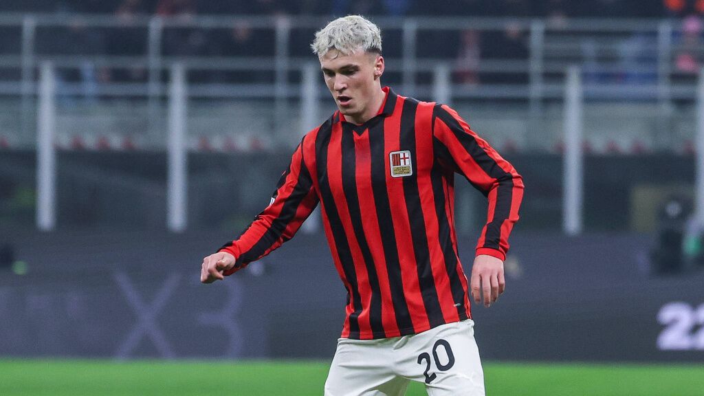  Álex Jiménez durante un partido con el AC Milan (Fuente: Cordon Press)