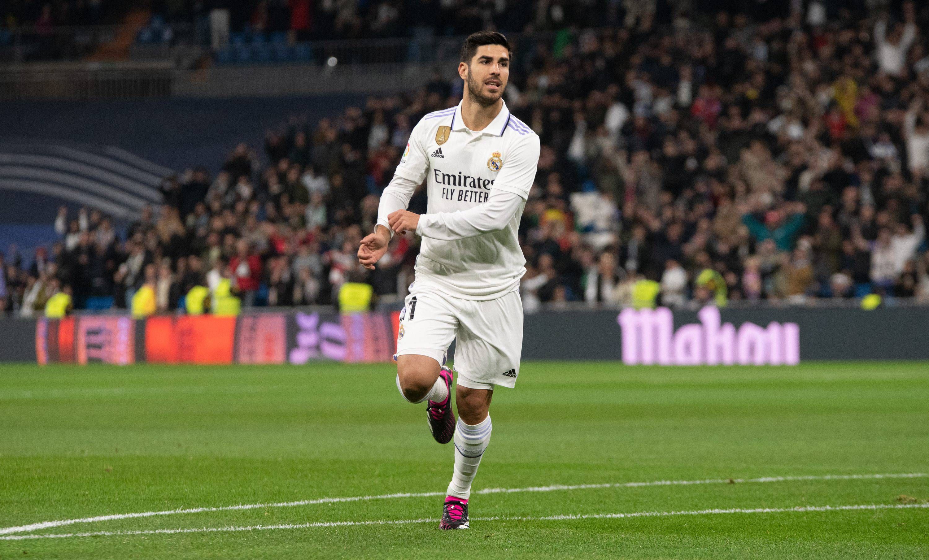  Marco Asensio celebra su gol al Elche.