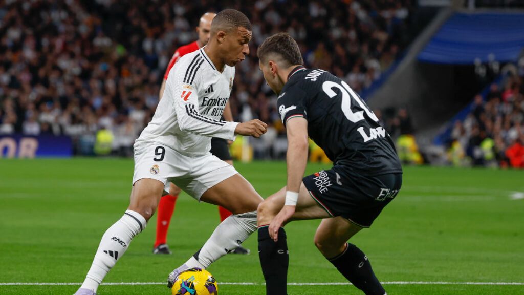 Mbappé y Javi Hernández en el Real Madrid - Leganés (Fuente: EFE)
