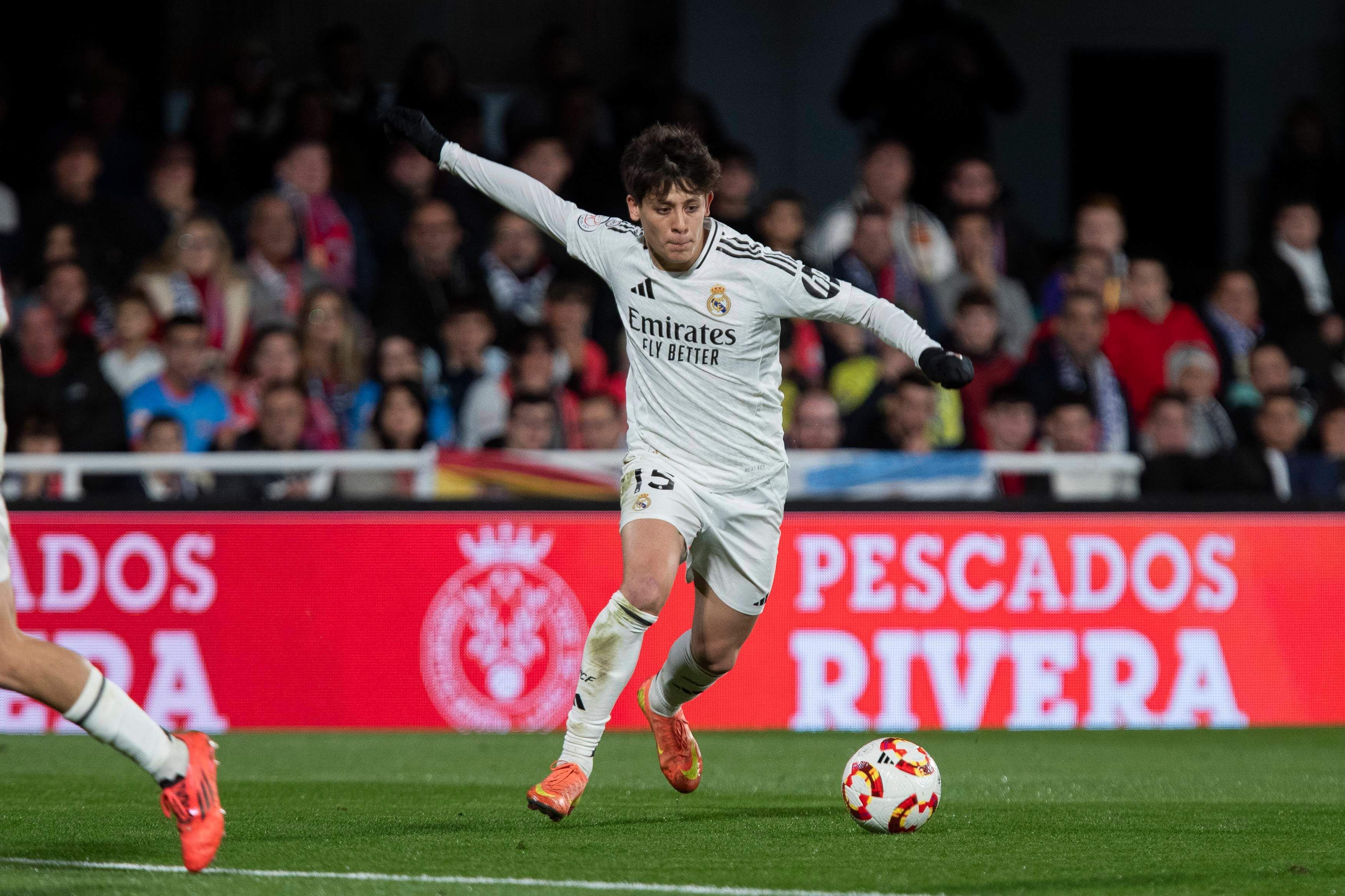  Arda Guler durante el partido ante la Deportiva Minera